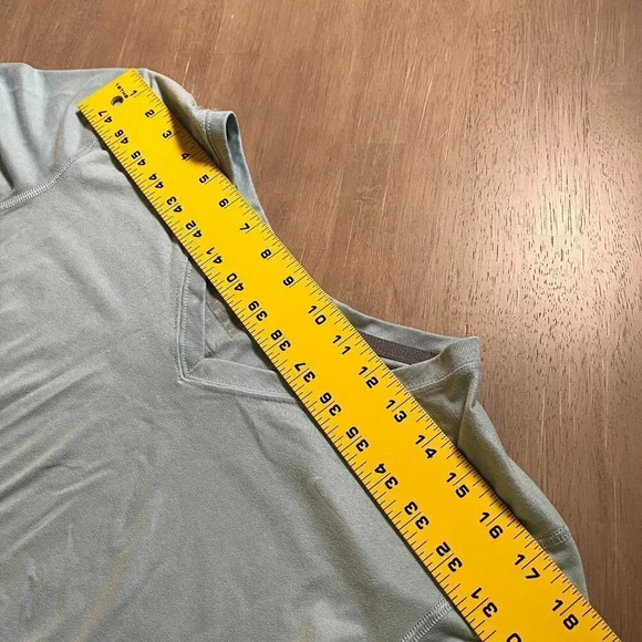 Women’s Nike Dri-Fit T-Shirt Large - Picture 5 of 5